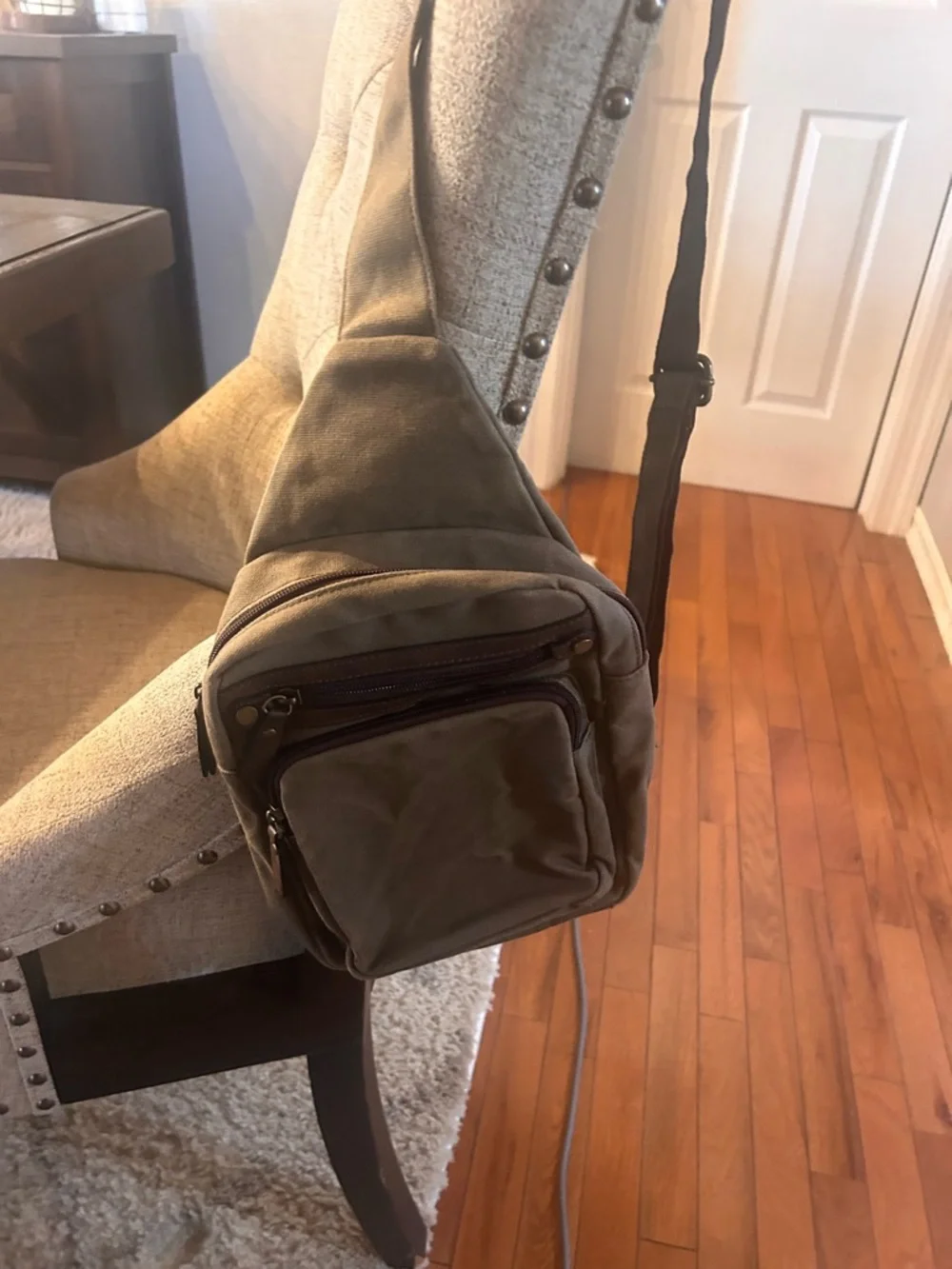 Mutual weave sling bag